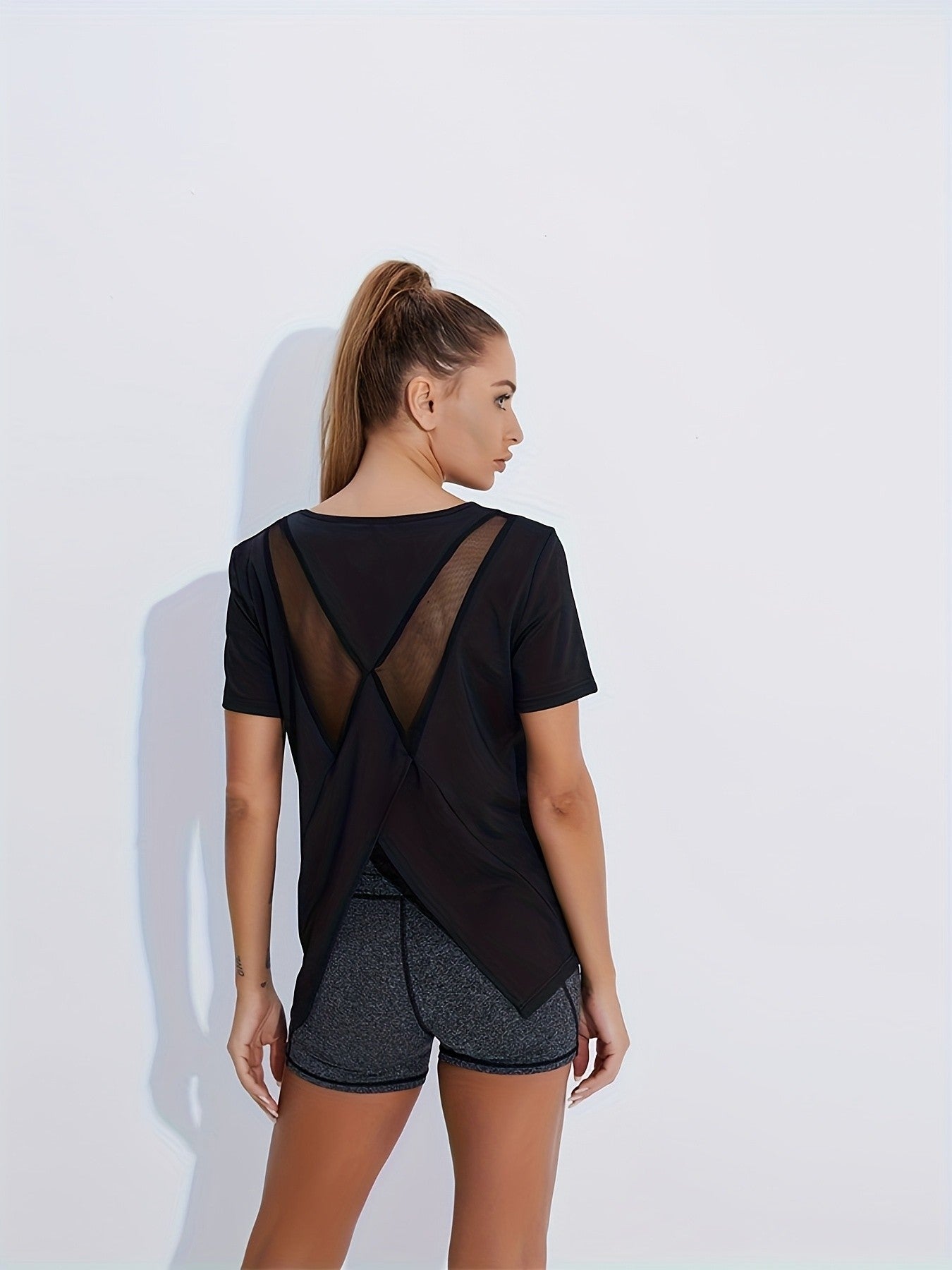 AeroDry Women’s Quick-Dry Training Tee